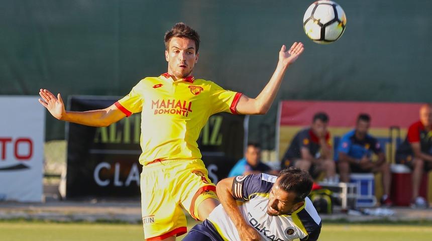 Göztepe Leo Schwechlen transferini bitirmek üzere
