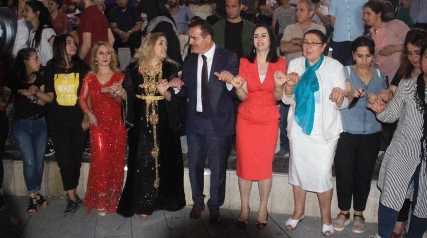 Ankaralı kadınlar Hakkari’de misket oyunu oynadı