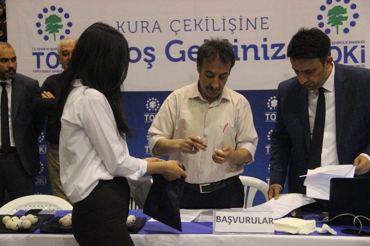 TOKİ kurasında sevinç ve gözyaşı bir arada G2