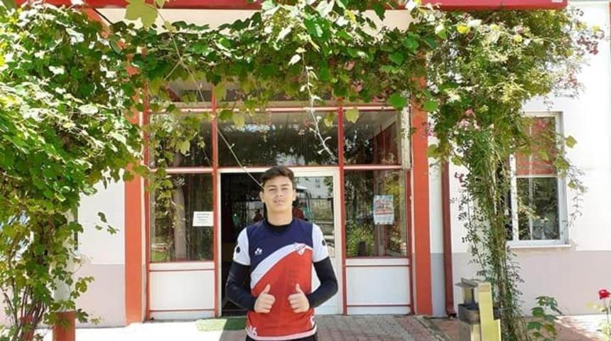 Salihlispor&rsquo;dan TFF 1. Ligi&rsquo;ne transfer oldu