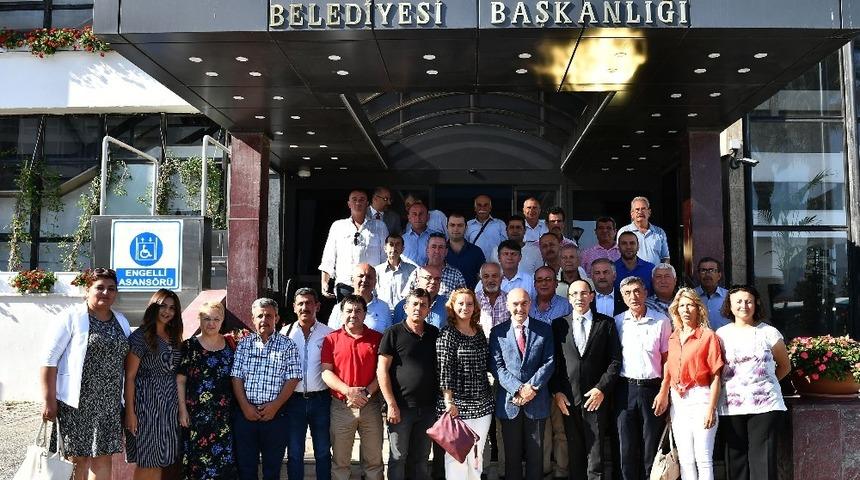 Tun&ccedil; Soyer, Başkan Oğuz ve Urla&rsquo;daki muhtarlar ile buluştu