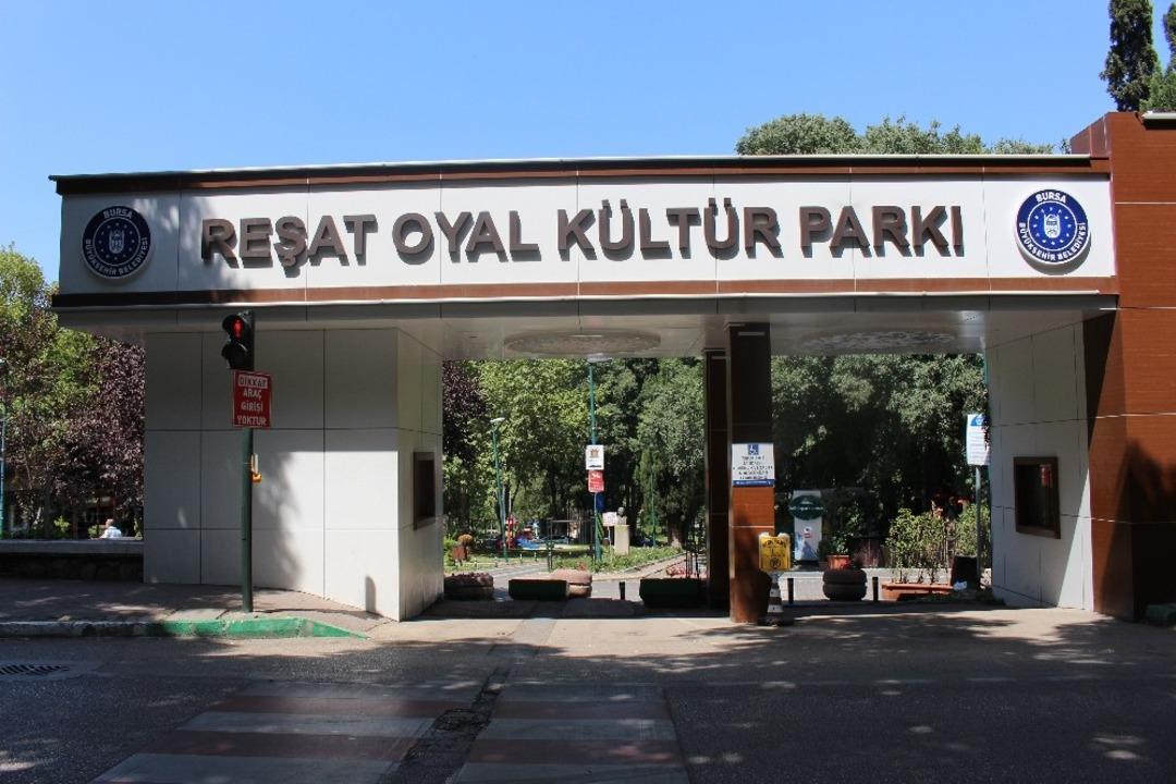 K&uuml;lt&uuml;r Park&rsquo;a "Zeki M&uuml;ren Sevgi Yolu"