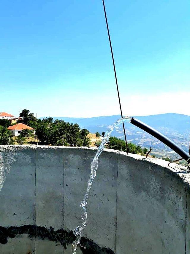 Sürekli bozulan jeneratöre kızdı, kendi jeneratörünü üretti