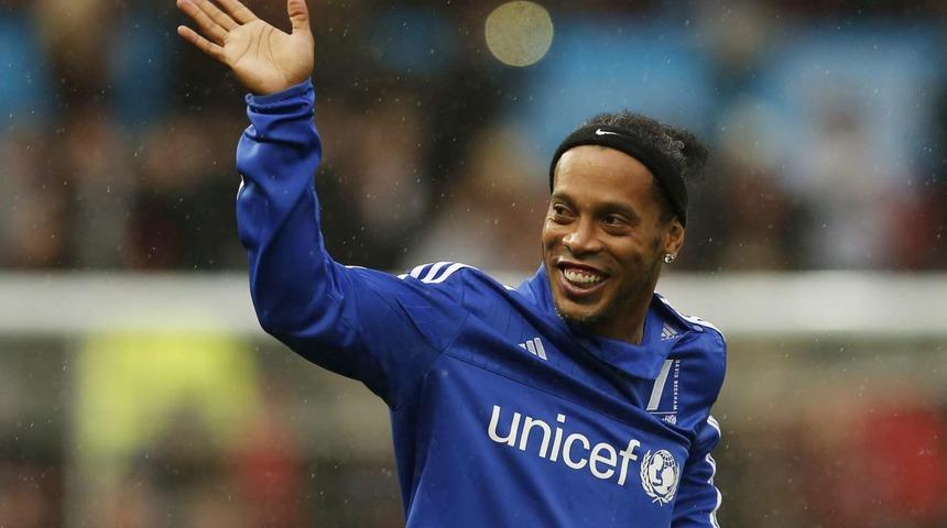Ronaldinho'nun borcu nedeniyle 57 mülküne el konuldu 