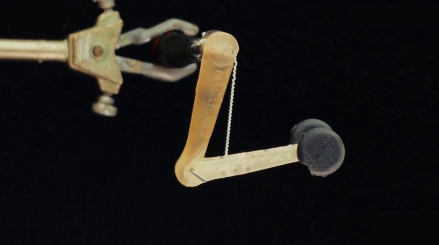 Kendi ağırlığının 1.000 katını kaldırabilen süper güçlü yapay kas!