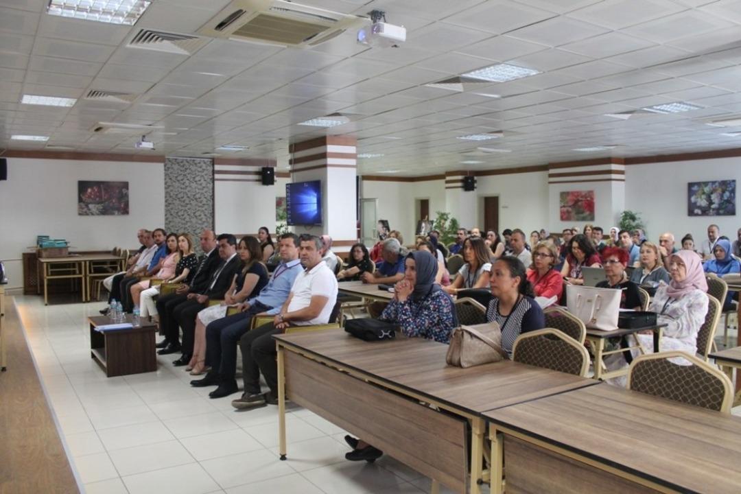 Ayvalık&rsquo;ta  &ldquo;E- Sınav Soru Hazırlama&rdquo; &ccedil;alıştayı