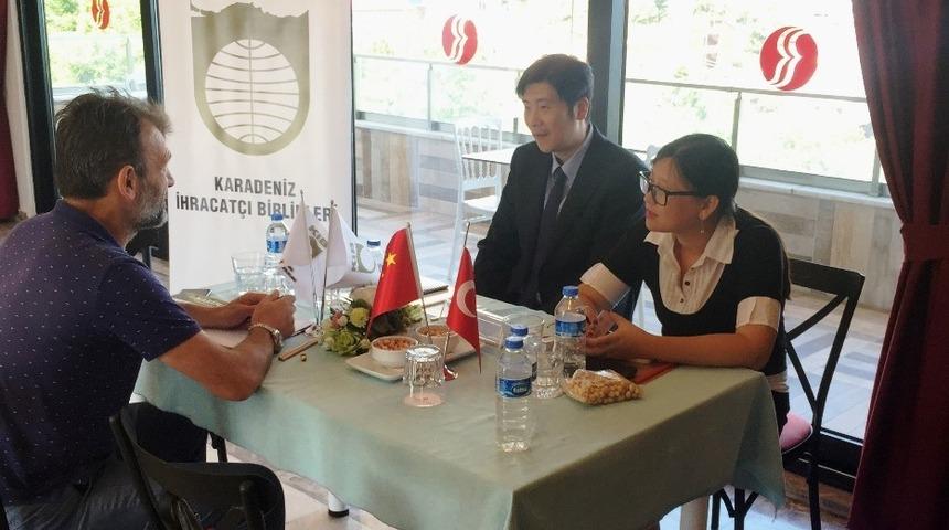 &Ccedil;inli heyet fındık i&ccedil;in Giresun&rsquo;da