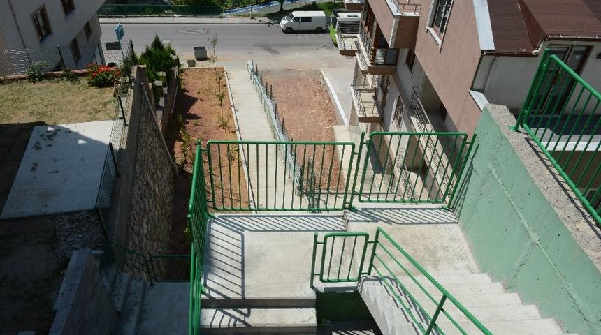 İzmit Yenimahalle’ye yeni merdiven