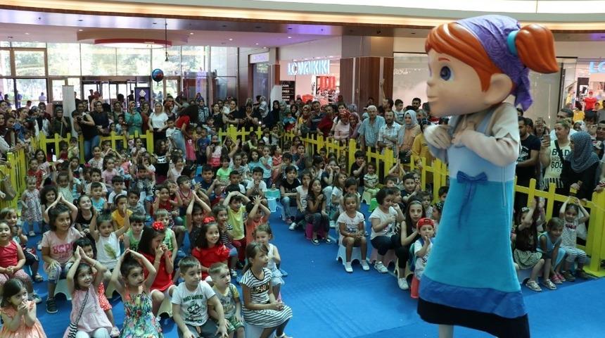 &Ccedil;izgi film karakteri Elif &ccedil;ocuklarla buluştu