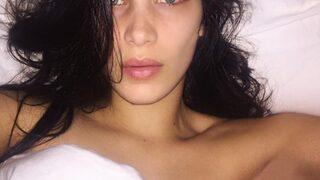 Bella Hadid moda çekimi için Türkiye'ye geldi 