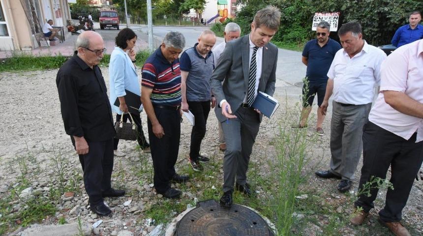 Başkan yardımcıları sahaya indi