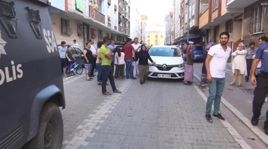 Esenyurt'ta kız çocuğuna taciz iddiası mahalleyi ayağa kaldırdı