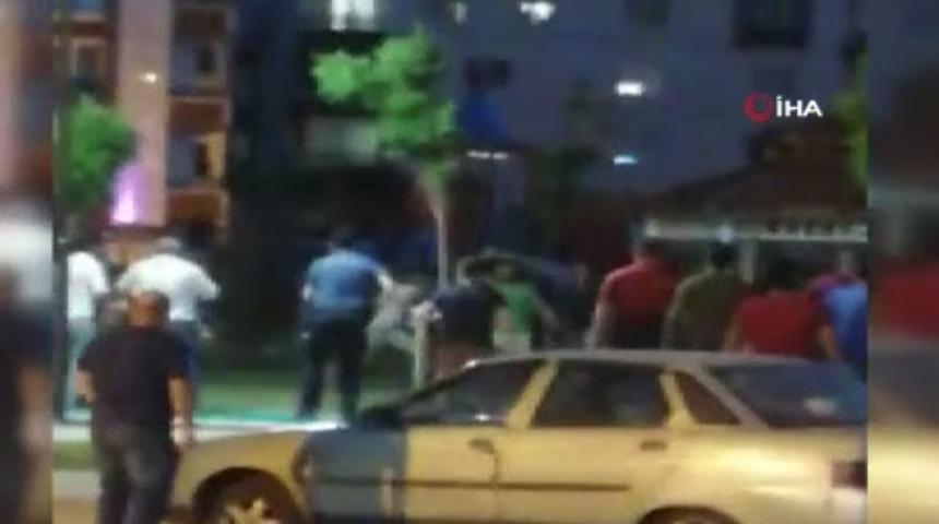 Ankara’da ‘laf atma’ kavgası: 8 yaralı