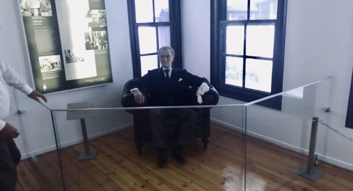 Selanik'teki Atat&uuml;rk'&uuml;n doğduğu evin son halini g&ouml;r&uuml;nce isyan etti!