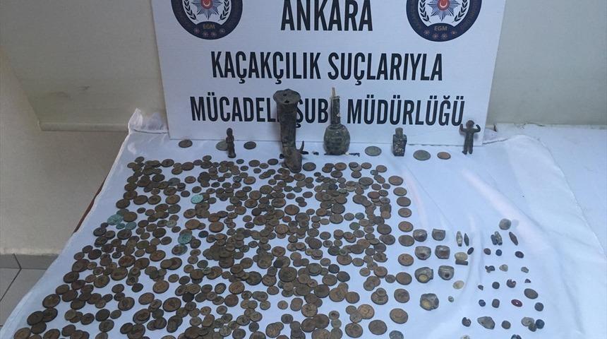 Ankara'da tarihi eser ka&ccedil;ak&ccedil;ıları yakalandı