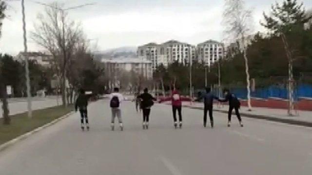 Patenci gençlerin tehlikeli yolculuğu kamerada