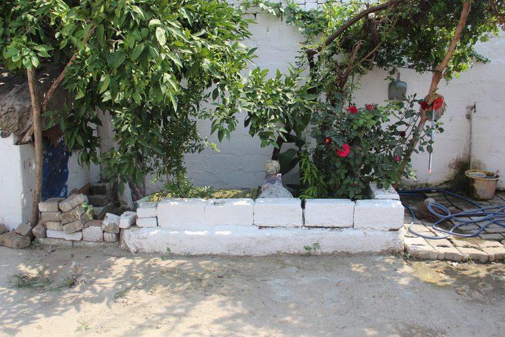 Evin bahçesinde olanları görünce mezar yaptırdı G2