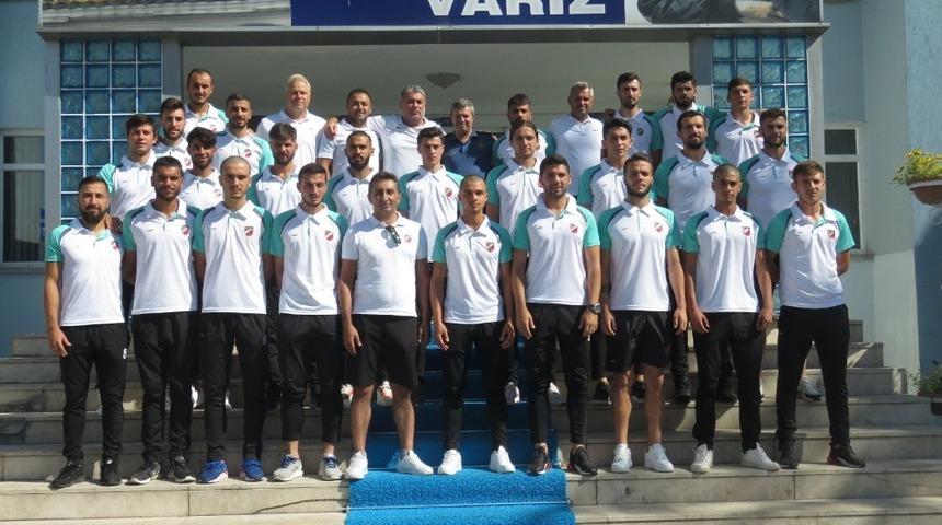 Karşıyaka Spor Kul&uuml;b&uuml;&rsquo;nden Emniyet M&uuml;d&uuml;r&uuml; Yıldız&rsquo;a ziyaret