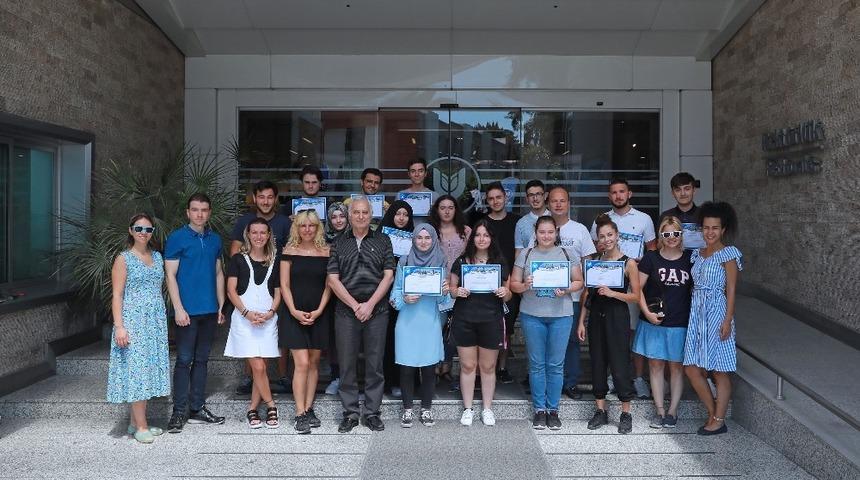 Yaz okulu i&ccedil;in Almanya&rsquo;dan İzmir&rsquo;e geldiler