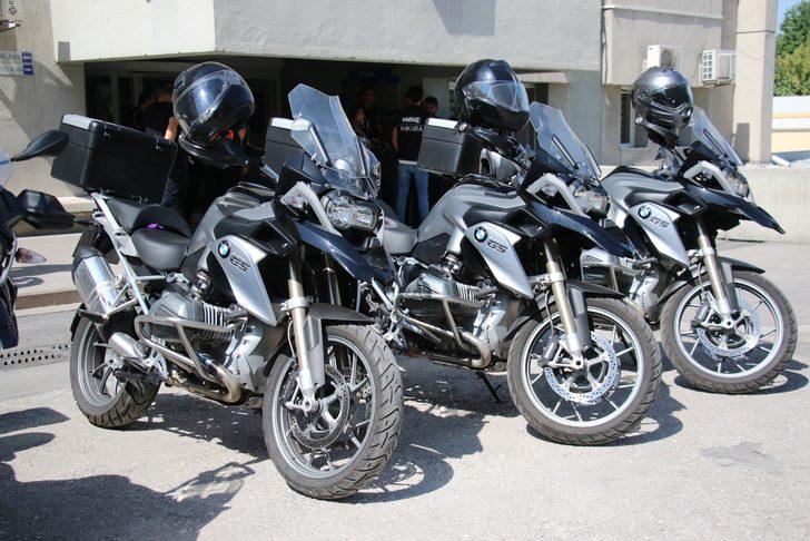 Ankara'da narkotim motorize ekipleri uyuşturucu tacirlerine göz açtırmıyor G3