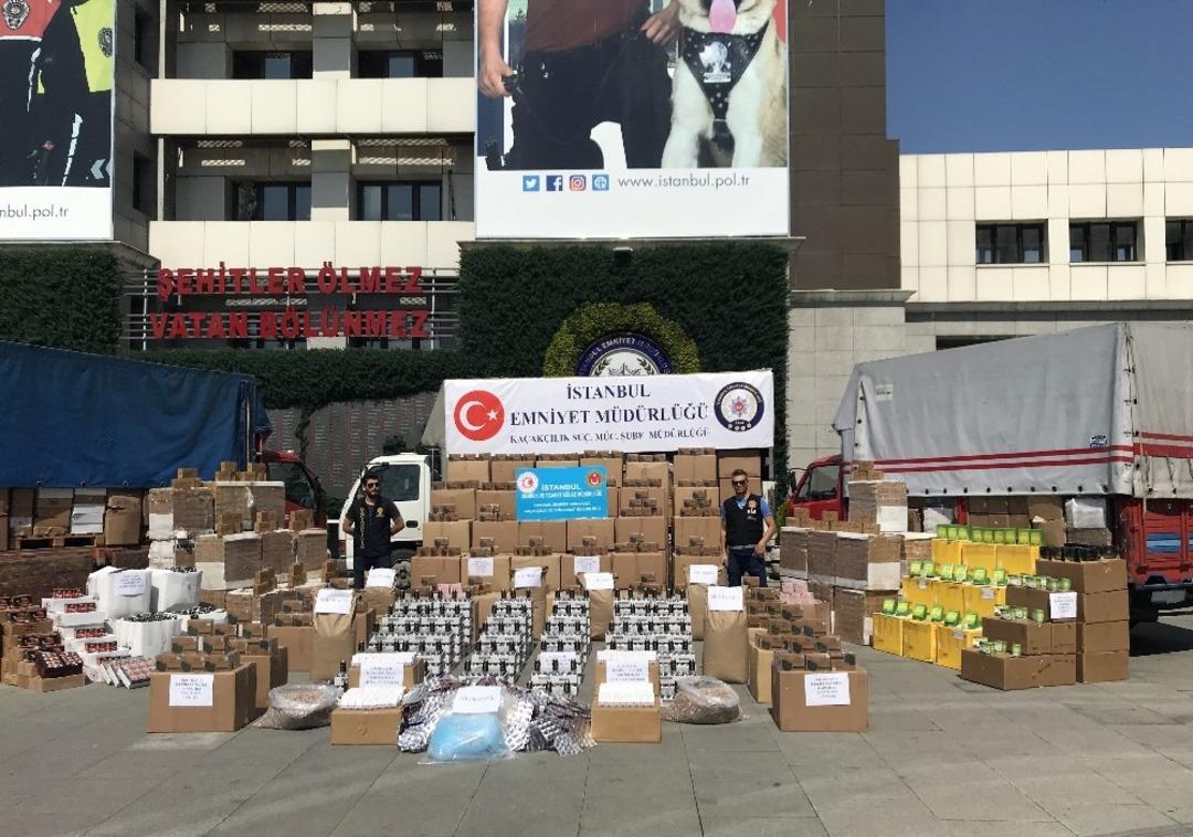 İstanbul merkezli 5 ilde yasaklı ila&ccedil; ve teff tohumlu &ccedil;ay operasyonu: 7 tır &uuml;r&uuml;n ele ge&ccedil;irildi