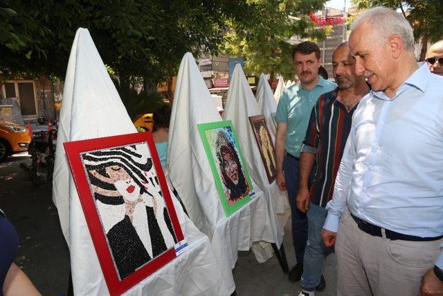 Mozaik sergisi Yoğurt Pazarı Parkı’nda açıldı