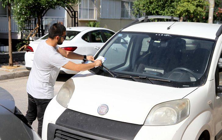 Park halindeki araca el ilanı ve kartvizit bırakanlara ceza geliyor G4