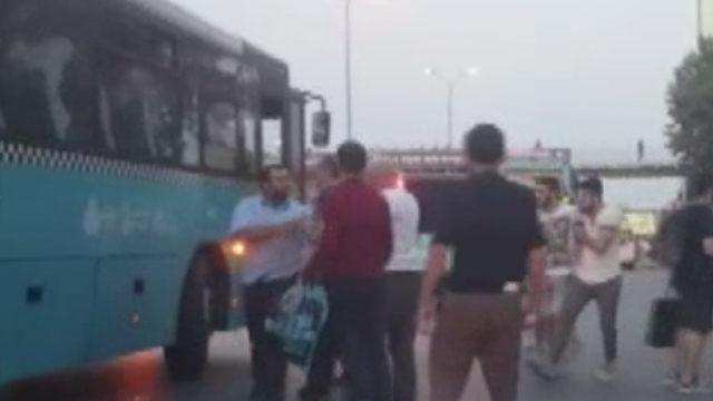 İstanbul'da yolcular otobüs şoförünü darp etti 