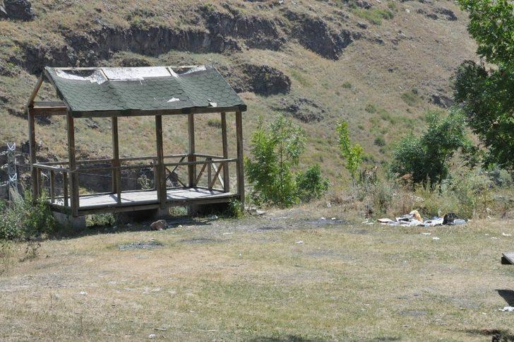 Kars Kent Ormanı kaderine terk edildi G4