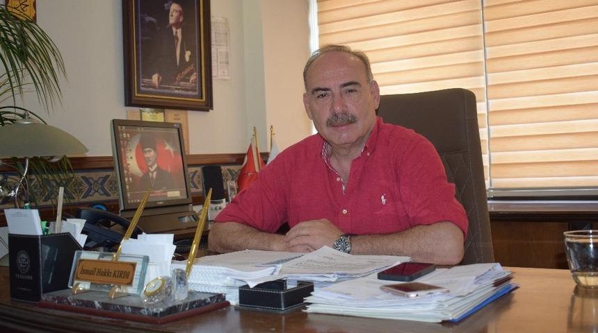 48 yıllık g&ouml;zl&uuml;klerinden kurtuldu