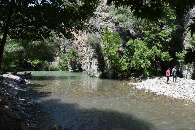 Kayaarası Kanyonu’na ilgi her geçen gün artıyor