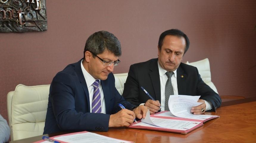 Bilecik&rsquo;te sanayinin sorunlarına lisans&uuml;st&uuml; tezler &ccedil;are olacak