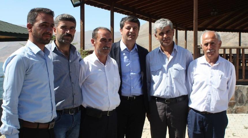 Milletvekili Tutdere muhtarlarla bir araya geldi