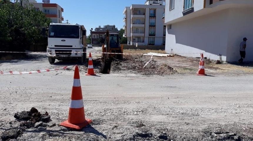 Yeşilyurt Mahallesinde i&ccedil;me suyu hattı d&ouml;şeme &ccedil;alışması