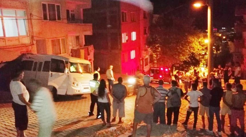 Minib&uuml;s&uuml;n &ccedil;arptığı kadın ağır yaralandı