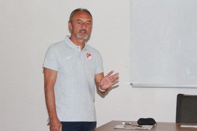 Erzincan’da TFF C Antrenörlük Kursu başladı