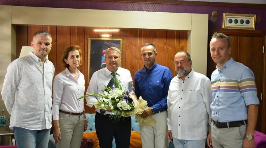 Başkan &Ccedil;er&ccedil;i&rsquo;den Kızılay&rsquo;ın kampanyasına destek