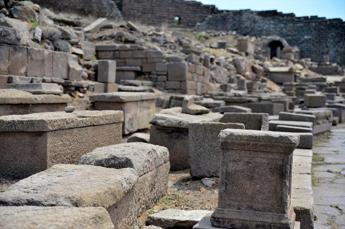 1800'l&uuml; yıllardan beri kazılan kent: Asos