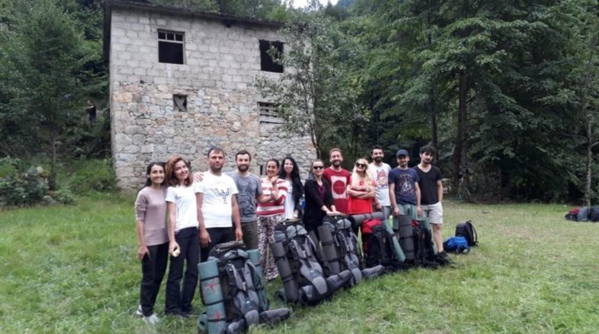 RTE&Uuml; &ouml;ğrencileri Doğa ve Kitap Projesi kapsamında kamp ger&ccedil;ekleştirdi