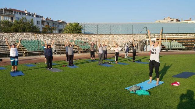 Akhisarlı güne sporla uyandı