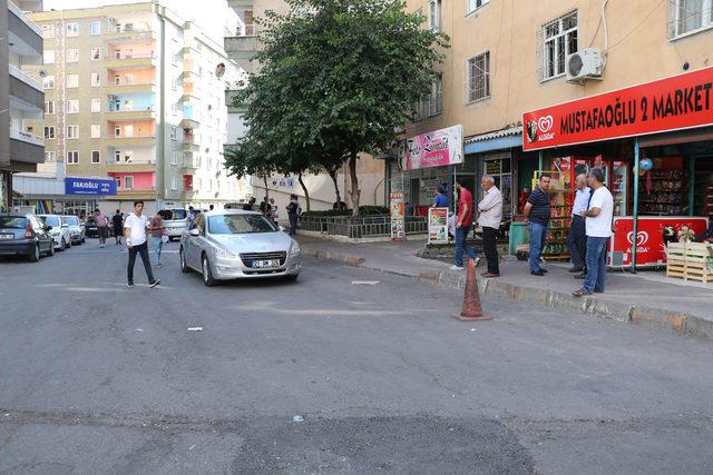 Sokakta dehşet; Çocuğun boğazından bıçakladığı çocuk öldü