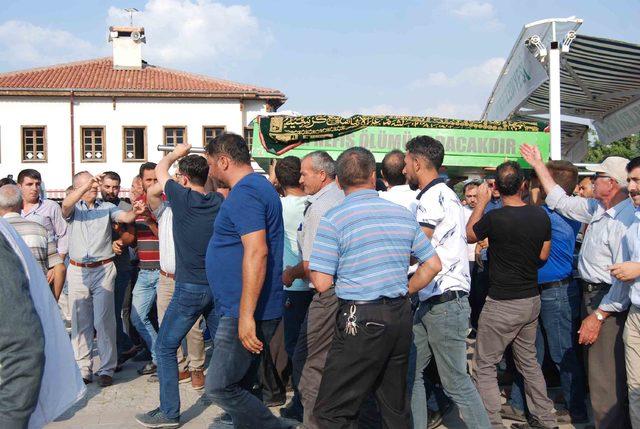 TIR'ın çarptığı motosikletteki Yakup'tan sonra Mustafa da öldü (2)