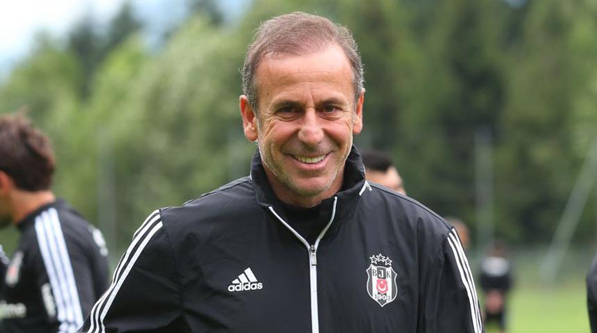 Abdullah Avcı: Beşiktaş şampiyonluğa oynayacak ve umarım olacak