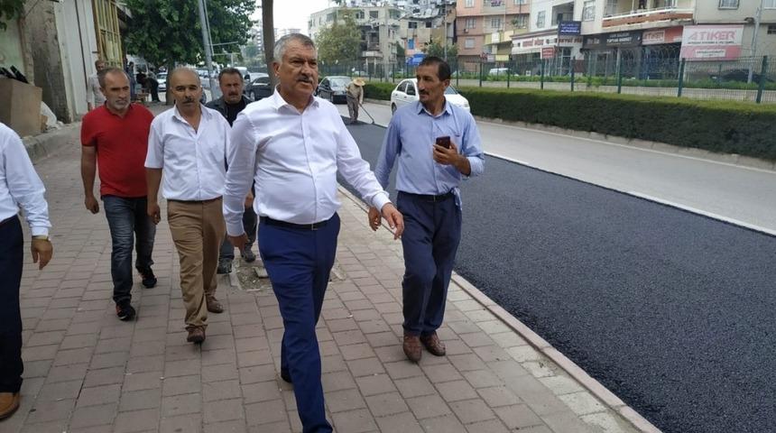 Başkan Karalar, asfaltlama çalışmasını denetledi