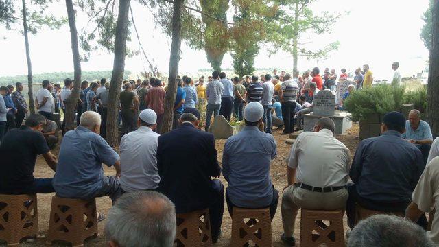 Kazada &ouml;len &ccedil;iftin ardından s&uuml;r&uuml;c&uuml; de toprağa verildi 1