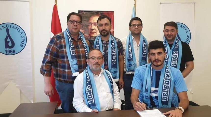 Belediye K&uuml;tahyaspor Ahmet &Uuml;ner ile anlaşma sağladı