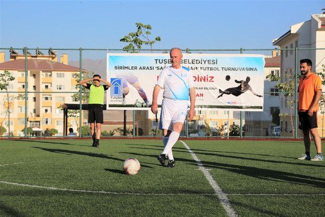 Tuşba’da ’Birimler Arası Futbol Turnuvası’ heyecanı