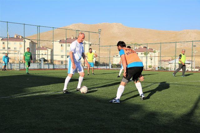 Tuşba’da ’Birimler Arası Futbol Turnuvası’ heyecanı