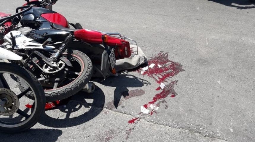 Motosikletler &ccedil;arpıştı: 1 yaralı