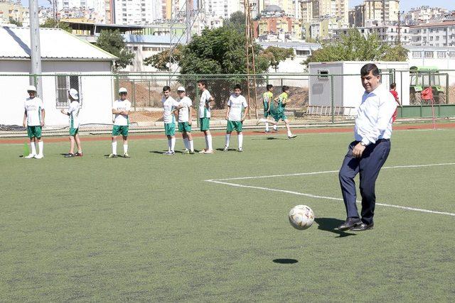 Altyapının mutfağında üretim devam ediyor